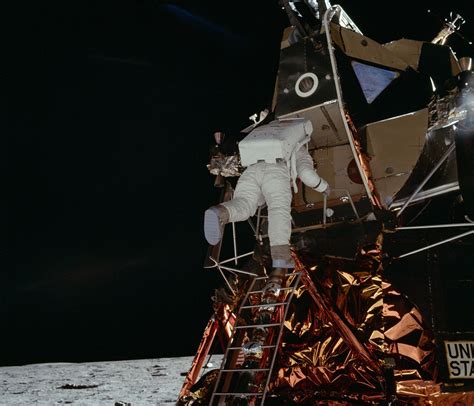 Historic Apollo 11 Moonwalk Footage - wintechmobiles.com