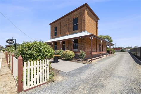 Historic properties for sale | Castles Europe - REALPORTICO - balustradellc