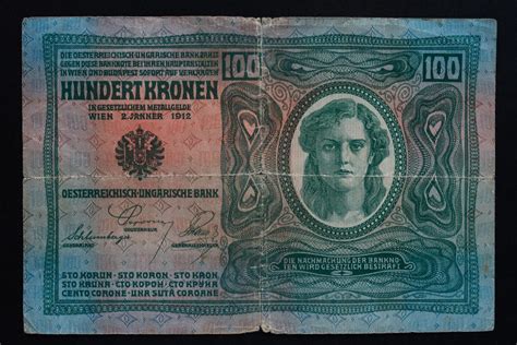 Historical banknotes - Nationalbanken - balustradellc