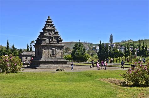 Historical Sites of Indonesia: A Journey Through Time and Battle - balustradellc
