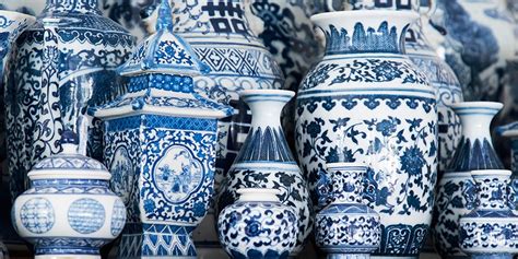 History of Blue-and-White Ceramics - Classic Color … - wintechmobiles.com