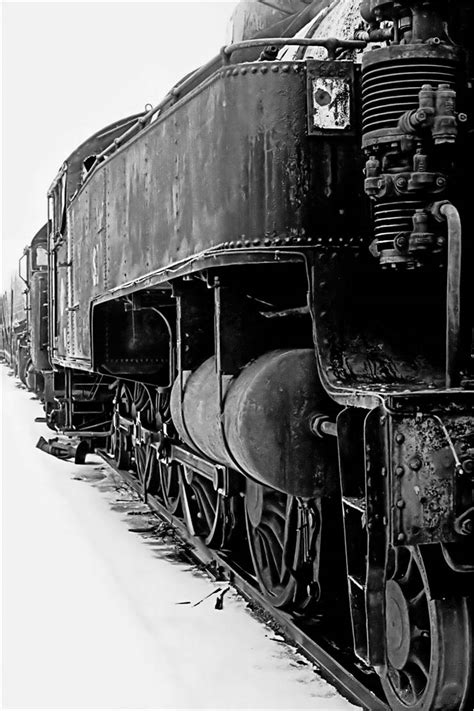 History of Steam Locomotive and Modern Train Industry - wintechmobiles.com