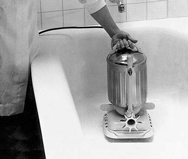 History of the Hot Tub - wintechmobiles.com