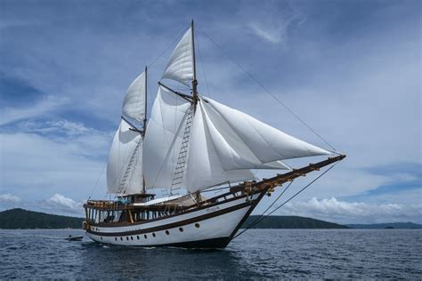 History of the Indonesian Pinisi - Kasten Marine - wintechmobiles.com