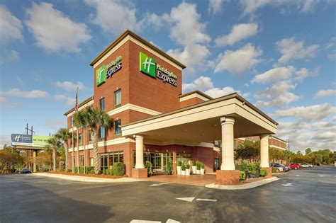 HOLIDAY INN EXPRESS LELAND WILMINGTON AREA, AN IHG HOTEL Updated