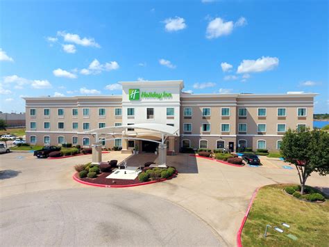 HOLIDAY INN LONGVIEW NORTH, AN IHG HOTEL 98 (̶1̶1̶7̶) Prices