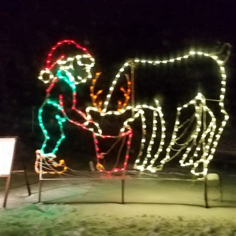 HOLIDAY LIGHTS - FM Sertoma