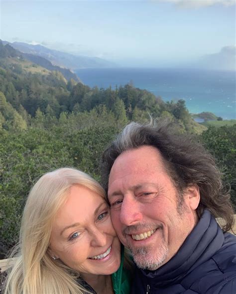 Hollywood’s face-taping queen, Vivienne Somers, is back ... - balustradellc