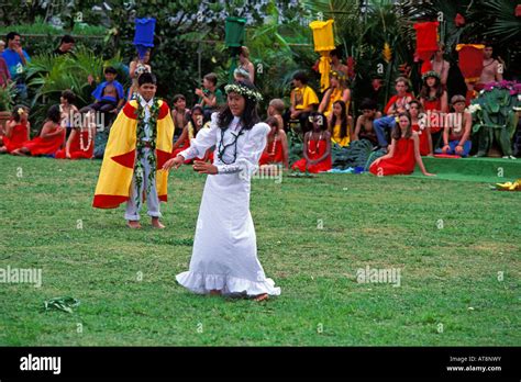 Holokus - Wikipedia Bahasa Melayu, ensiklopedia bebas - wintechmobiles.com