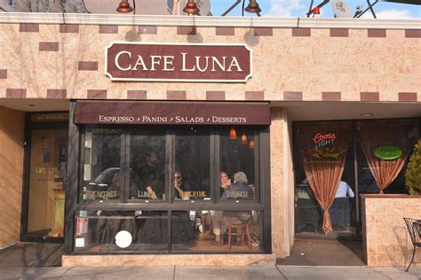 HOME Cafe Luna