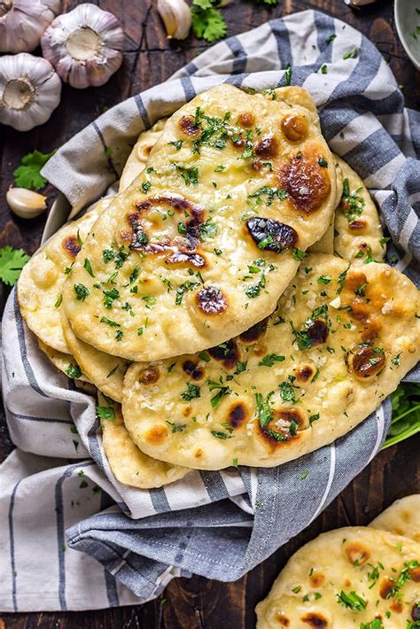 Homemade Garlic Naan Bread (Indian Flatbread) - Alphafoodie - balustradellc