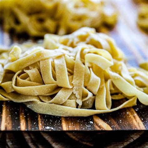 Homemade Pasta Recipe (Fettuccine, Linguini, Spaghetti) - balustradellc