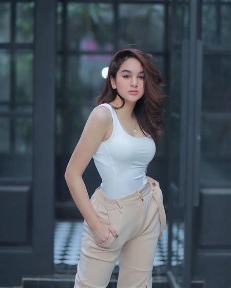 HOT SELEBGRAM pose terpopuler & Manfaatkan celana info china xnxx com EmpFlix 4K konflik manusiawi dikunjungi traveler Eropa penyelamat umat manusia saat hot image 1