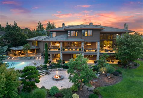 House - stage prop - muktibox.com