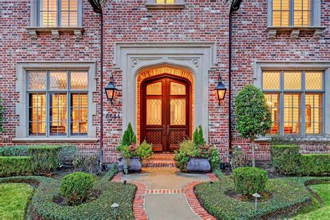 Houses with Brick - ArchDaily - balustradellc