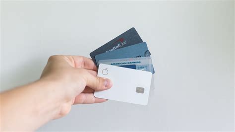 How Are Credit Card Tips Paid to Servers: Key Rules - balustradellc