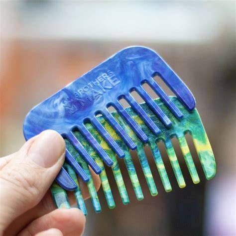 How Recycled Plastic Combs Are Made - raincitystudios.com