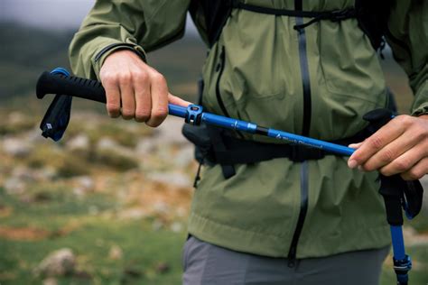 How to Adjust a Trekking Pole - Outdoor Command - balustradellc