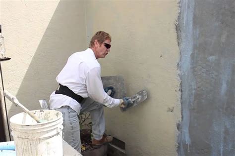 How to Apply Stucco Over Old Stucco - HomeSteady - muktibox.com