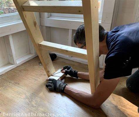 How To Build A Cheap and Easy Tiny House Loft Ladder - balustradellc