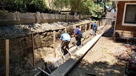 How to Build a Concrete Retaining Wall - Family Handyman - balustradellc