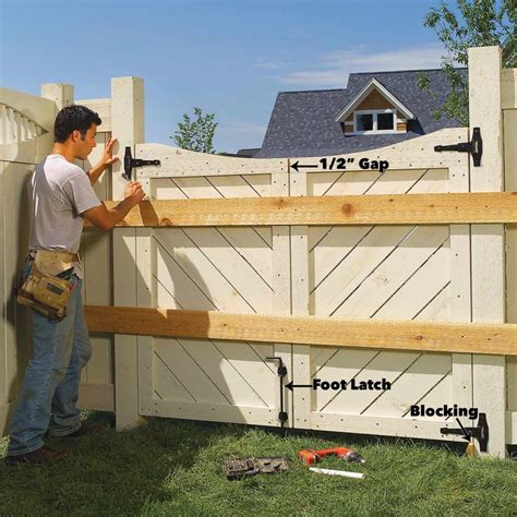 How to Build a Fence Gate (DIY) | Family Handyman - balustradellc