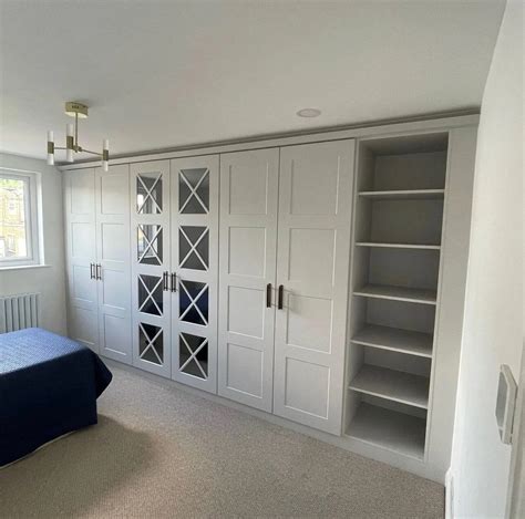 HOW TO BUILD A FITTED WARDROBE WITH … - balustradellc