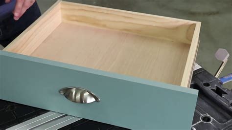 How To Build a Simple and Sturdy Drawer - balustradellc