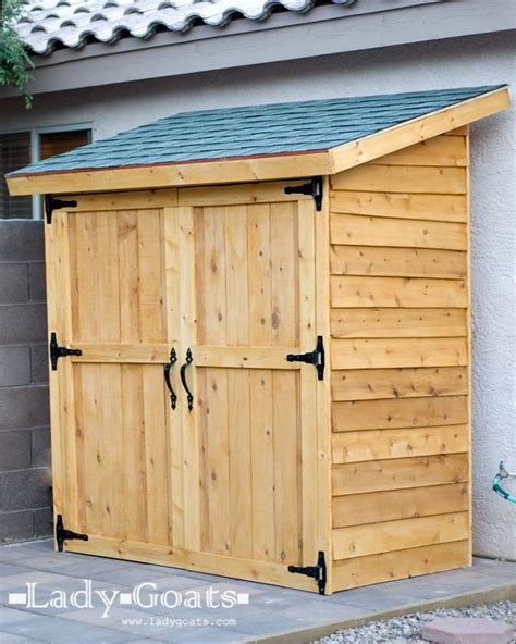 How To Build A Small Storage Shed For FREE! - balustradellc