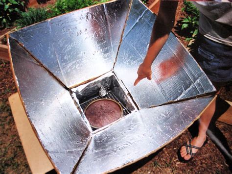 How to Build a Solar Cooker (For Cheap) - balustradellc