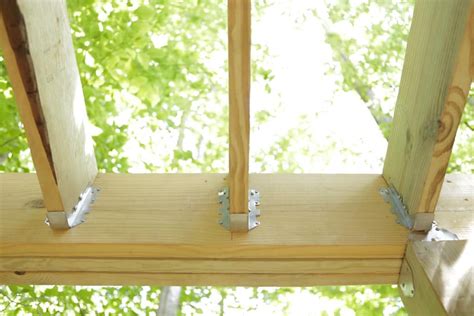 How to Build a Tree-Encompassing Deck - HGTV - balustradellc