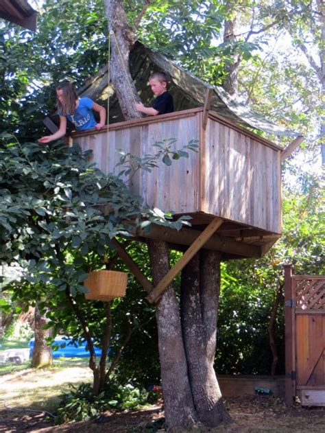 How to Build a Treehouse : 17 Steps (with Pictures) - Instructables - balustradellc
