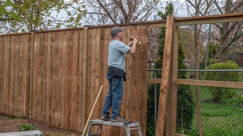 How to Build a Wood Fence In Your Backyard - Making … - balustradellc