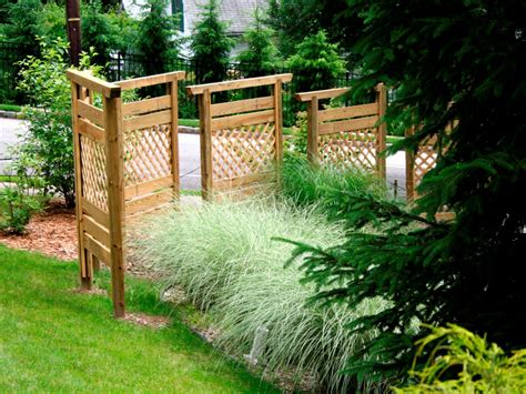 How to Build Freestanding Privacy Fence Panels | HGTV - balustradellc