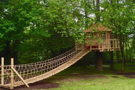 How To Build Tree House Rope Bridges - Garden Guides - balustradellc