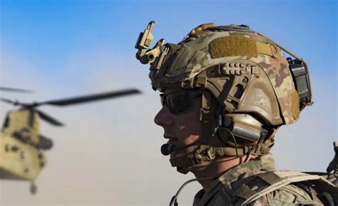 How to Buy a Tactical Helmet or Ballistic Helmet - balustradellc