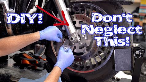 How to Change the Front Fork Fluid-Oil on a Harley-Davidson - balustradellc