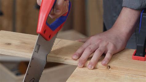 How To Choose A Hand Saw For Wood Working - balustradellc