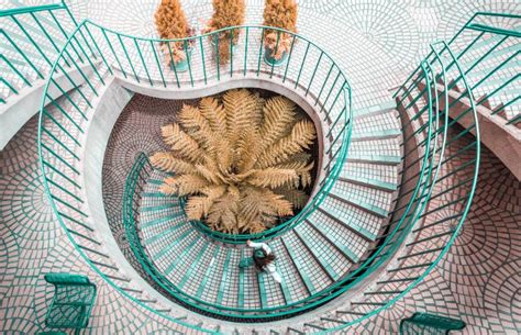 How to Choose a Spiral Staircase or Helical Design - balustradellc