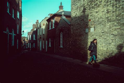 How To Choose The Best Metering Mode For Street Photography - balustradellc