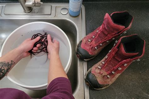 How to Clean and Care for Your Hiking Shoes - balustradellc