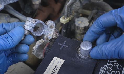 How to Clean Battery Terminals: An Expert-Approved … - balustradellc