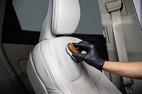 How to Clean Car Leather Seats: Ultimate Guide - CARSMECHINERY - balustradellc