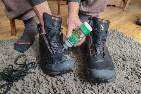 How to Clean Hiking Shoes: Step-by-Step Guide for Proper Care and ... - balustradellc