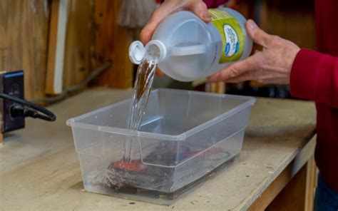 How to Clean Rusty Tools to Make Them Look Brand New - balustradellc