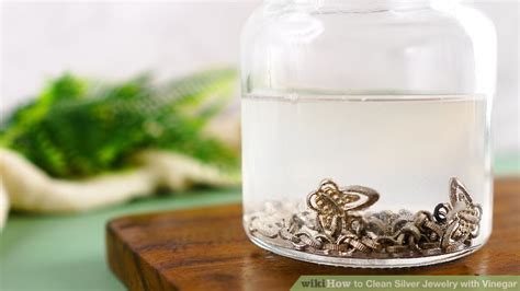How to Clean Silver Jewelry With Vinegar - LEAFtv - balustradellc