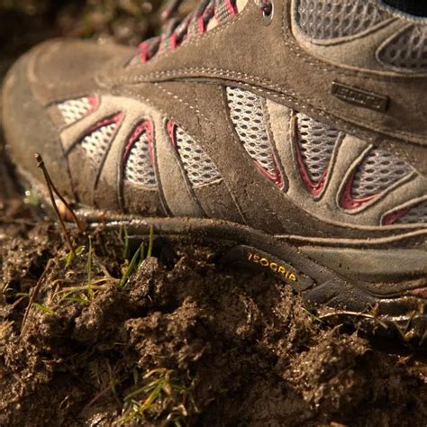 How To Clean Trekking Shoes - TouristSecrets - balustradellc