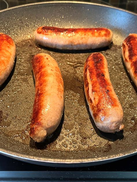 How to Cook Bratwurst | Step by Step Guide - balustradellc