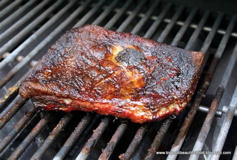How to Cook Brisket on a Gas Grill (Low and Slow) - balustradellc