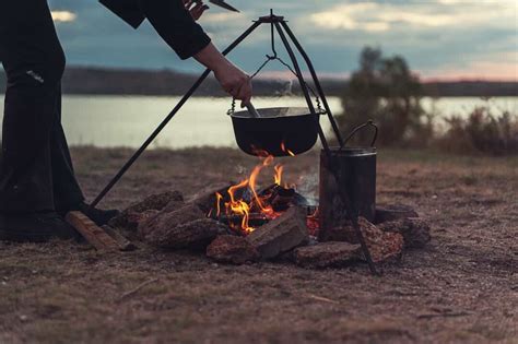 How to Cook Over a Campfire: Campfire Cooking Mastered! - balustradellc